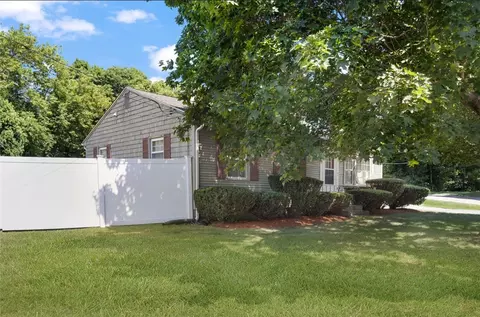 Exterior - 5 Halsey Rd, Woonsocket, RI 02895 photo 2 of 11