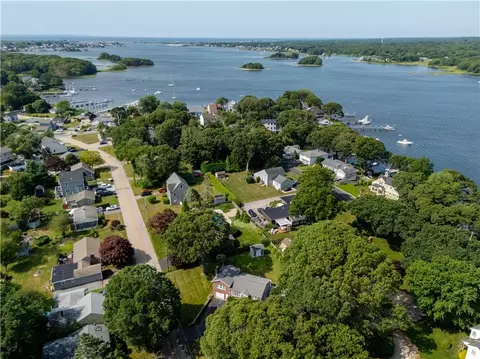 106 Cedar Island Rd, Narragansett, RI 02882
