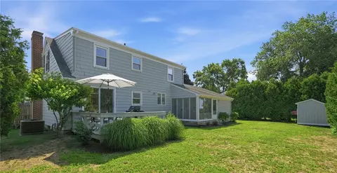 Exterior - 19 Crowfield Dr, Warwick, RI 02888 photo 6 of 8