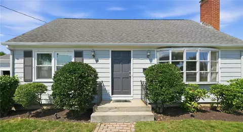 Exterior - 19 Crowfield Dr, Warwick, RI 02888 photo 4 of 8