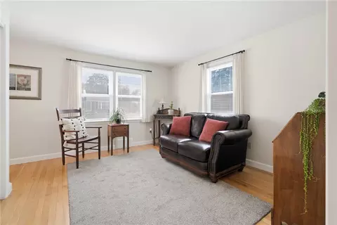 Living - 19 Crowfield Dr, Warwick, RI 02888 photo 3 of 3