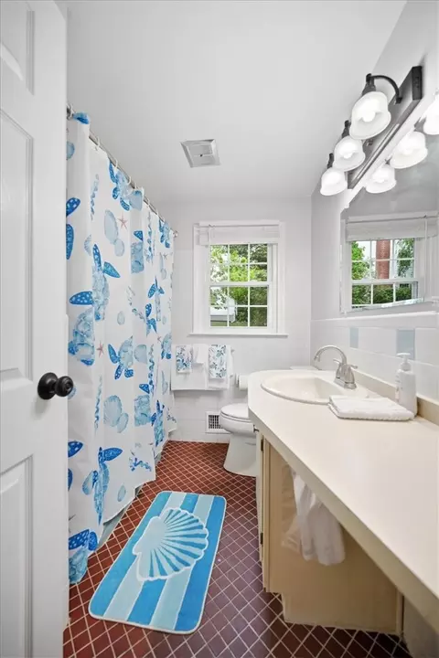 Bath - 270 Douglas Rd, Warwick, RI 02886 photo 1 of 1