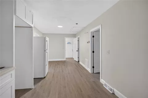 Entry Way - 68 Uncas St, Warwick, RI 02889 photo 13 of 14