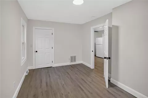 Bedroom - 68 Uncas St, Warwick, RI 02889 photo 8 of 11