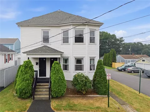 20 Nevada Ave, Rumford, RI 02916