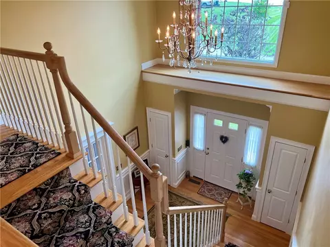 Entry Way - 35 E Lantern Rd, Smithfield, RI 02917 photo 3 of 9