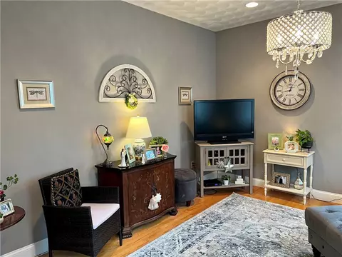Living - 35 E Lantern Rd, Smithfield, RI 02917 photo 4 of 4