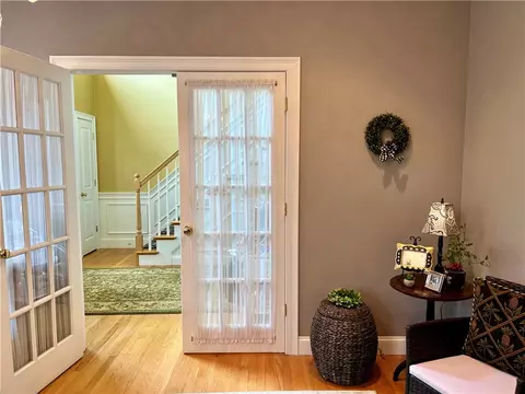 Entry Way - 35 E Lantern Rd, Smithfield, RI 02917 photo 8 of 9