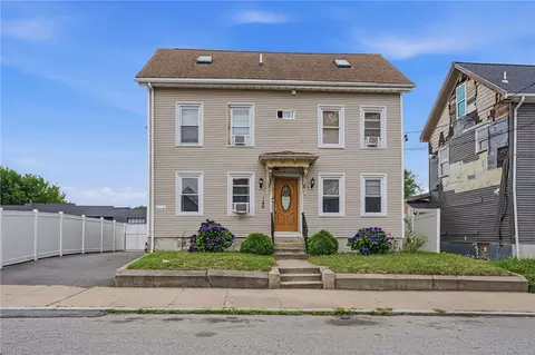 146 Sterry St, Pawtucket, RI 02860