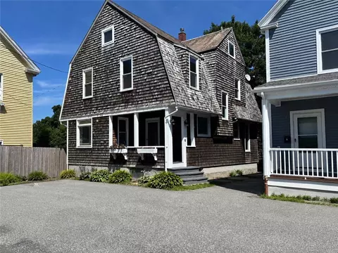 5 Ellwood Pl, Newport, RI 02840