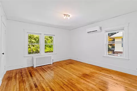 Bedroom - 544 Harris Ave, Woonsocket, RI 02895 photo 3 of 5
