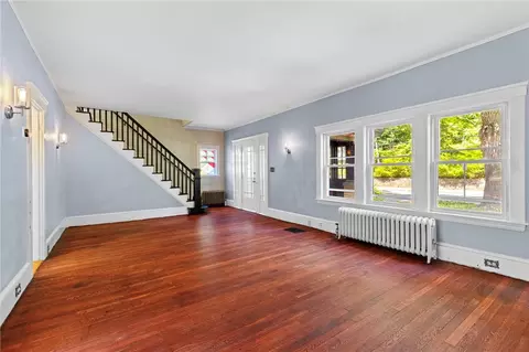 Living - 544 Harris Ave, Woonsocket, RI 02895 photo 1 of 6