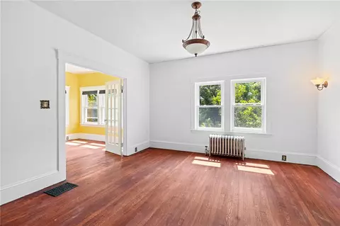 Living - 544 Harris Ave, Woonsocket, RI 02895 photo 4 of 6