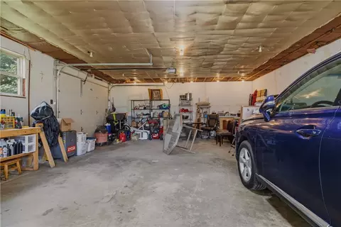 Exterior - 73 Harvard Ave, Warwick, RI 02889 photo 4 of 11