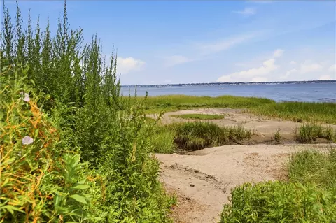 View/Area - 73 Harvard Ave, Warwick, RI 02889 photo 1 of 4