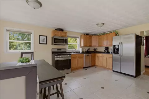 Kitchen - 73 Harvard Ave, Warwick, RI 02889 photo 1 of 4
