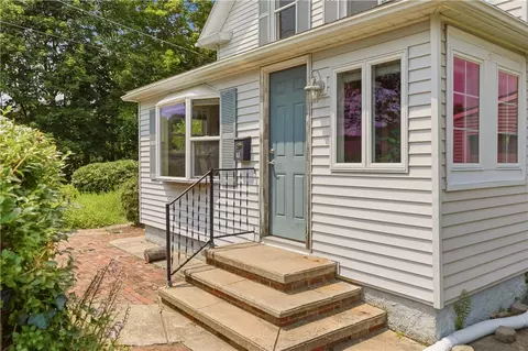 Exterior - 73 Harvard Ave, Warwick, RI 02889 photo 3 of 11