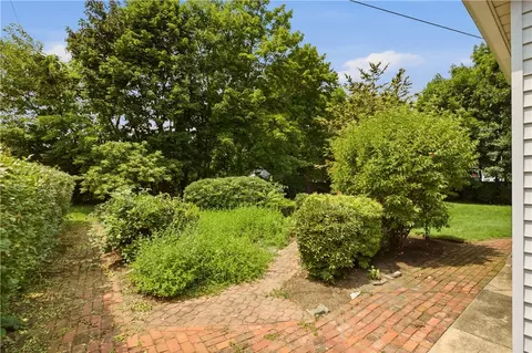 Exterior - 73 Harvard Ave, Warwick, RI 02889 photo 5 of 11