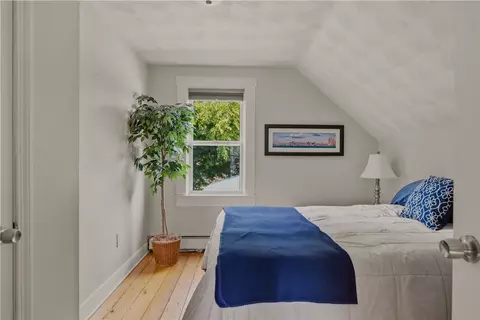 Bedroom - 73 Harvard Ave, Warwick, RI 02889 photo 1 of 8