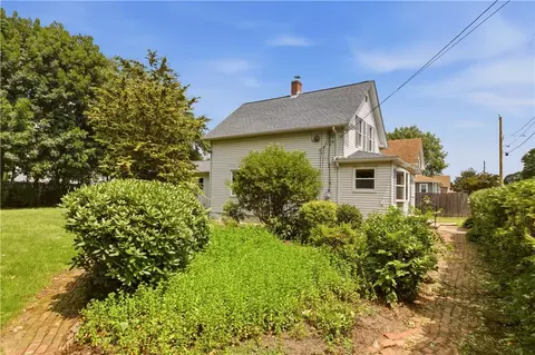 Exterior - 73 Harvard Ave, Warwick, RI 02889 photo 6 of 11