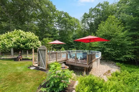 Exterior - 8 Aster Ln, Hope, RI 02831 photo 5 of 11