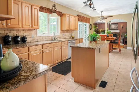 Kitchen - 8 Aster Ln, Hope, RI 02831 photo 1 of 2