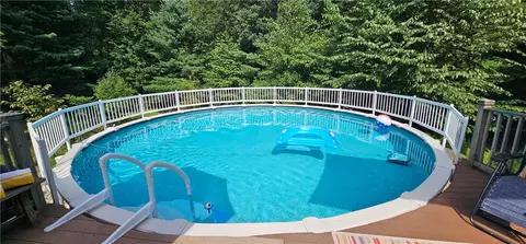 Exterior - 8 Aster Ln, Hope, RI 02831 photo 7 of 11