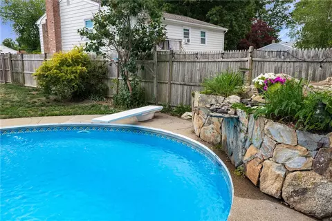 Exterior - 265 Asylum Rd, Warwick, RI 02886 photo 9 of 14