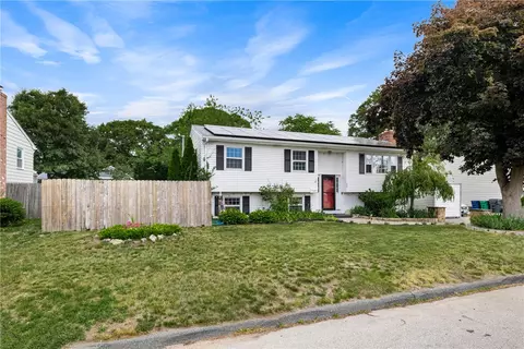 Exterior - 265 Asylum Rd, Warwick, RI 02886 photo 5 of 14