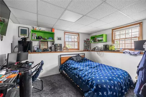 Bedroom - 265 Asylum Rd, Warwick, RI 02886 photo 7 of 8