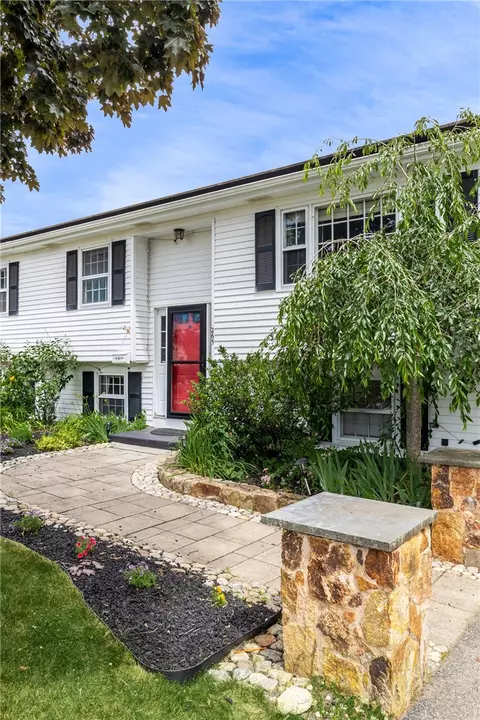 Exterior - 265 Asylum Rd, Warwick, RI 02886 photo 7 of 14