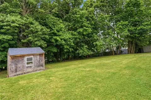17 Como St, Providence, RI 02904
