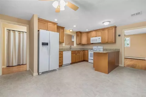Kitchen - 3 Cedar Path, Lincoln, RI 02865 photo 1 of 4