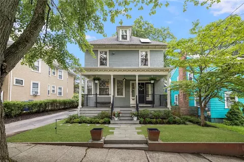22 Ogden St, Providence, RI 02906