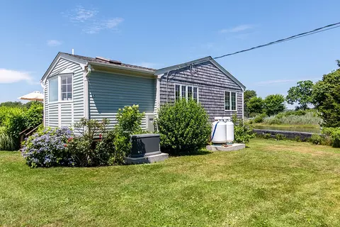 Exterior - 65 Sheldon Point Rd, South Kingstown, RI 02879 photo 8 of 9