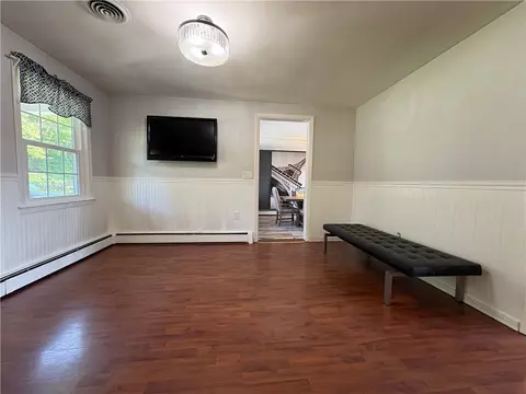 Living - 85 Commonwealth Ave, Warwick, RI 02886 photo 3 of 3