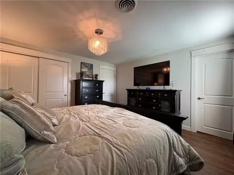 Bedroom - 85 Commonwealth Ave, Warwick, RI 02886 photo 1 of 5