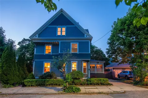 66 Halsey St, Providence, RI 02906