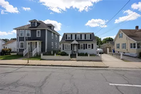 581 Newport Ave, Pawtucket, RI 02861