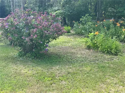Exterior - 6 Short Rd, Exeter, RI 02822 photo 4 of 6