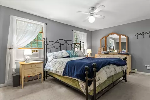 Bedroom - 189 Wolf Rock Rd, Exeter, RI 02822 photo 1 of 7