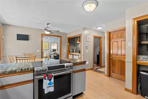 Entry Way - 189 Wolf Rock Rd, Exeter, RI 02822 photo 4 of 5