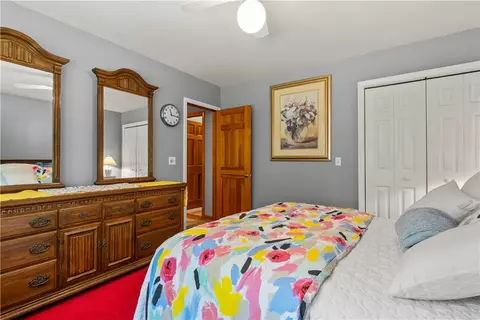 Bedroom - 189 Wolf Rock Rd, Exeter, RI 02822 photo 5 of 7