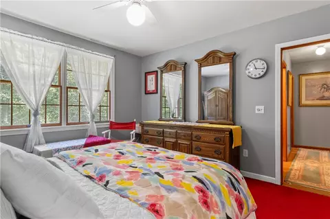 Bedroom - 189 Wolf Rock Rd, Exeter, RI 02822 photo 6 of 7