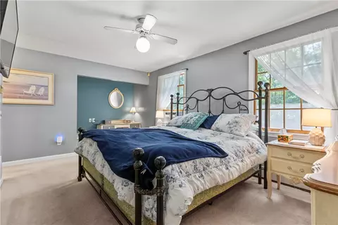 Bedroom - 189 Wolf Rock Rd, Exeter, RI 02822 photo 2 of 7