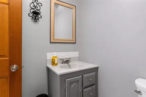 Bath - 189 Wolf Rock Rd, Exeter, RI 02822 photo 1 of 3