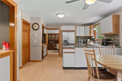 Kitchen - 189 Wolf Rock Rd, Exeter, RI 02822 photo 5 of 5