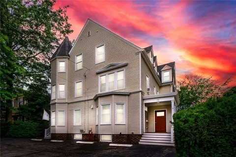 70 Humboldt Ave, Providence, RI 02906