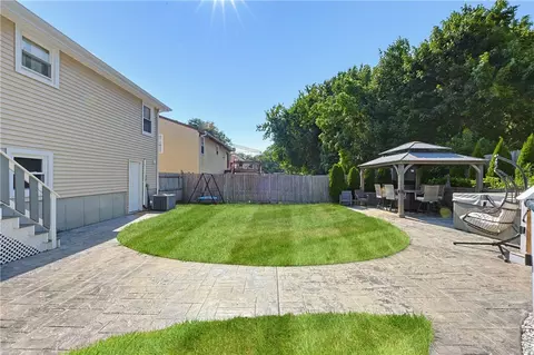 Exterior - 33 Scott Dr, East Providence, RI 02915 photo 4 of 7
