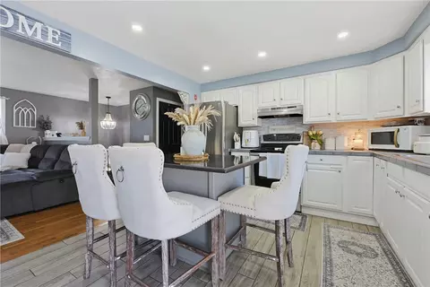 Kitchen - 33 Scott Dr, East Providence, RI 02915 photo 1 of 6